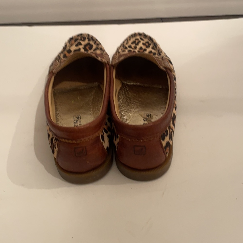 Sperry's Leopard Print Size 8 - image 3
